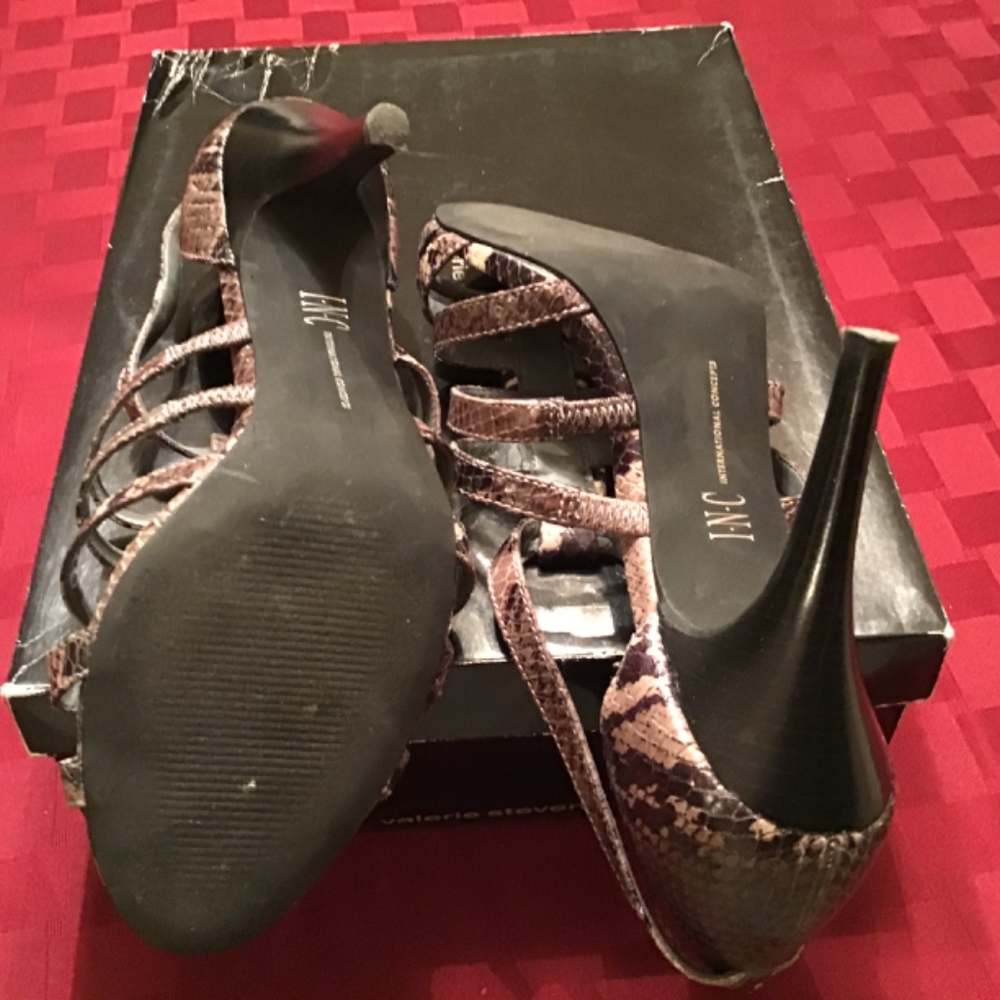 Shoes - Picture 3 of 5